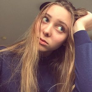 Meet your Posher, Eliza
